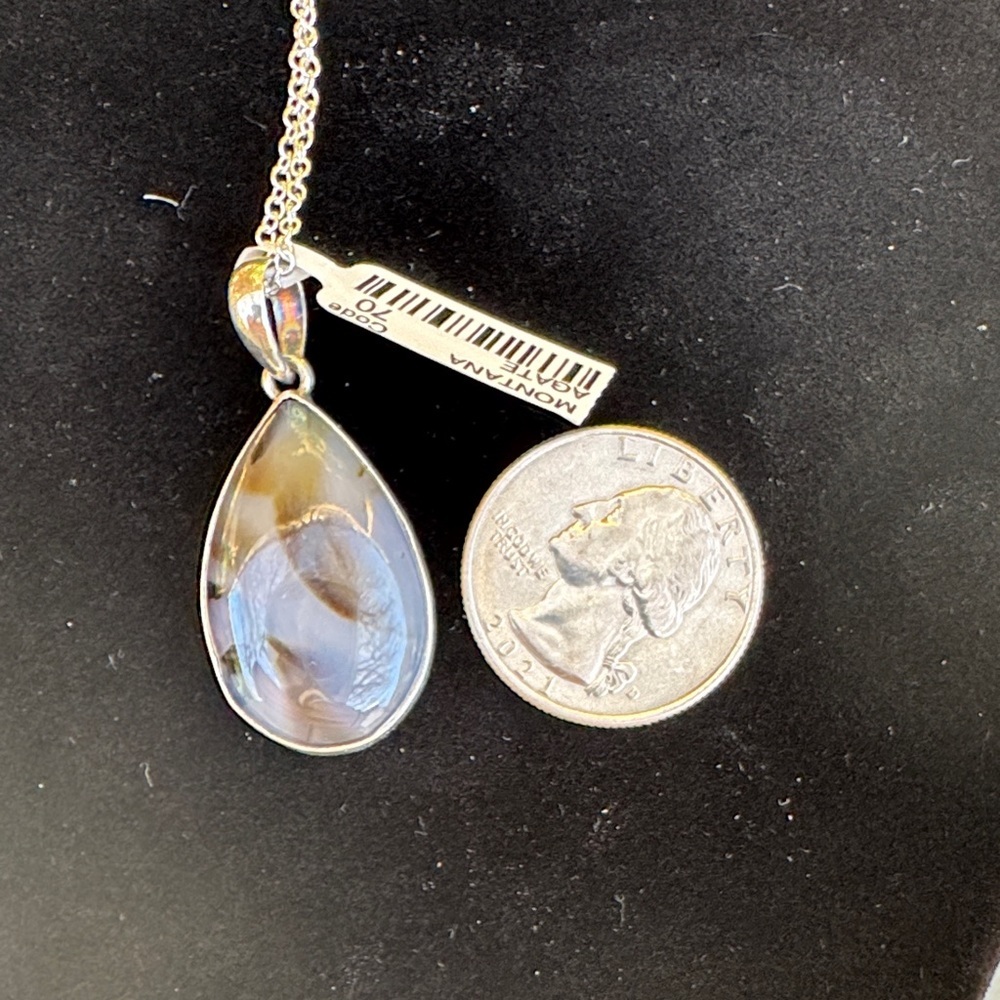 Elegant 925 silver Montana Agate Teardrop Pendant Necklace - Picture 5 of 5
